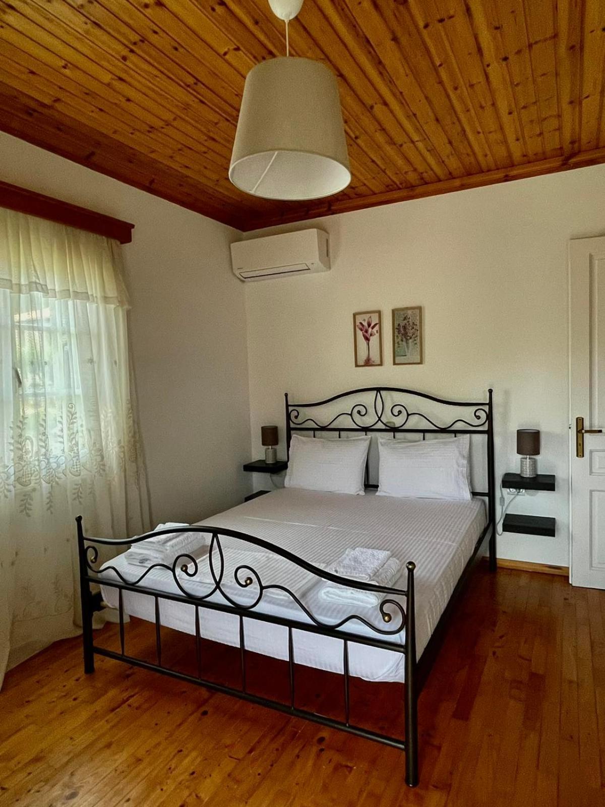 Holiday home Anesis Asprogerakata